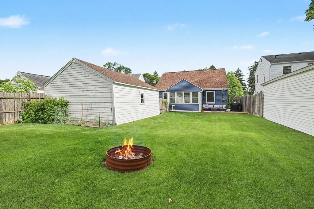 934 Reynard Street SE Grand Rapids City MI 49507