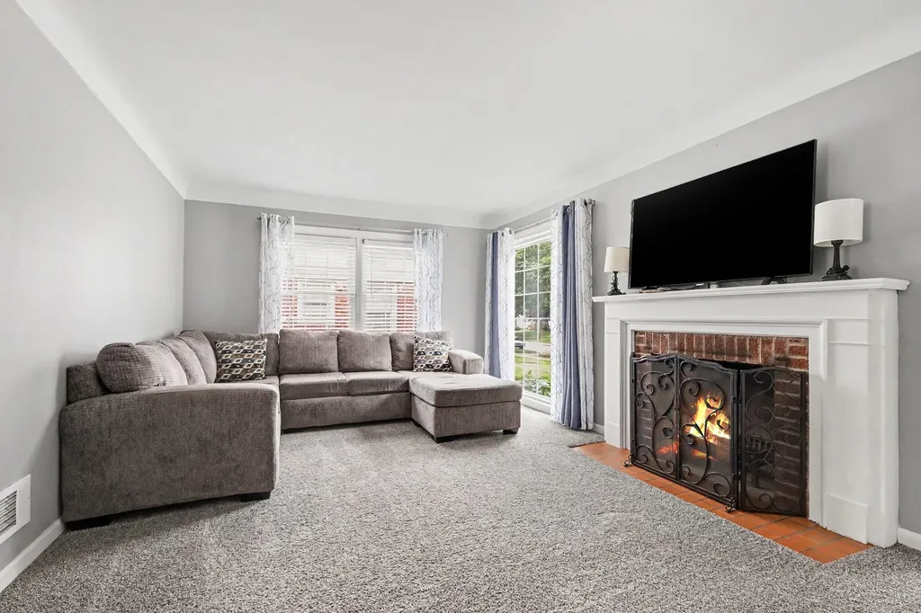 934 Reynard Street SE Grand Rapids City MI 49507