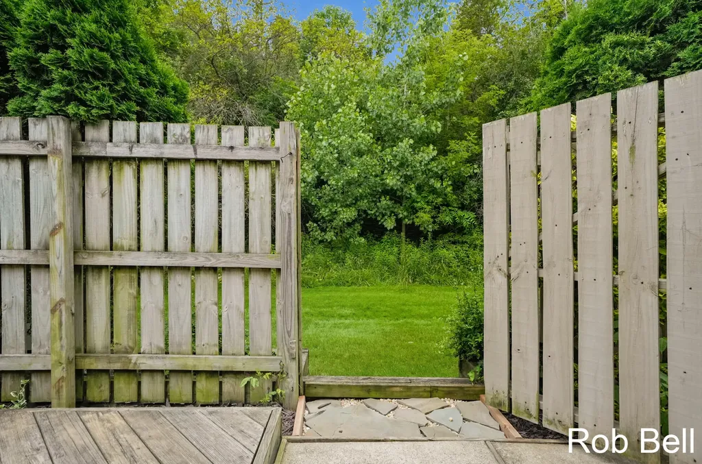 6223 Acropolis Drive SE Cascade Charter Township MI 49546