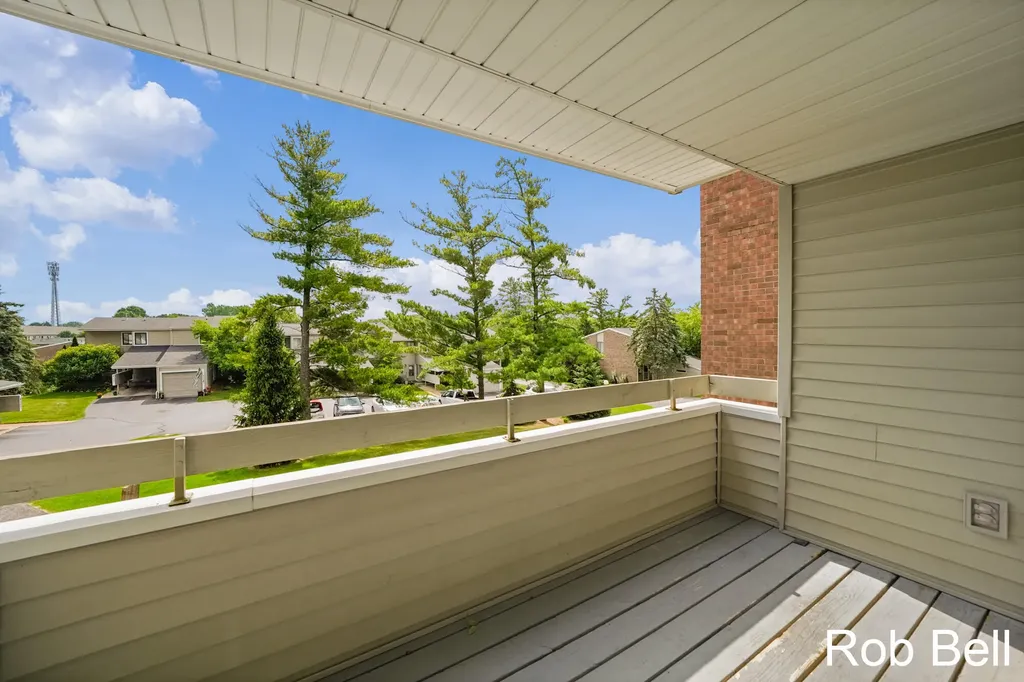 6223 Acropolis Drive SE Cascade Charter Township MI 49546