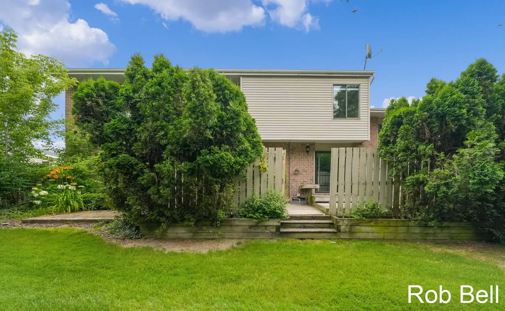 6223 Acropolis Drive SE Cascade Charter Township MI 49546