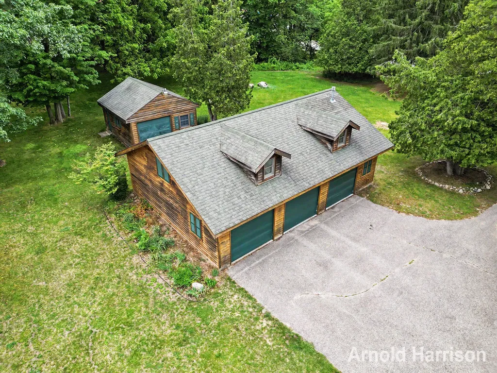 11265 W Sidney Road Montcalm Township MI 49326