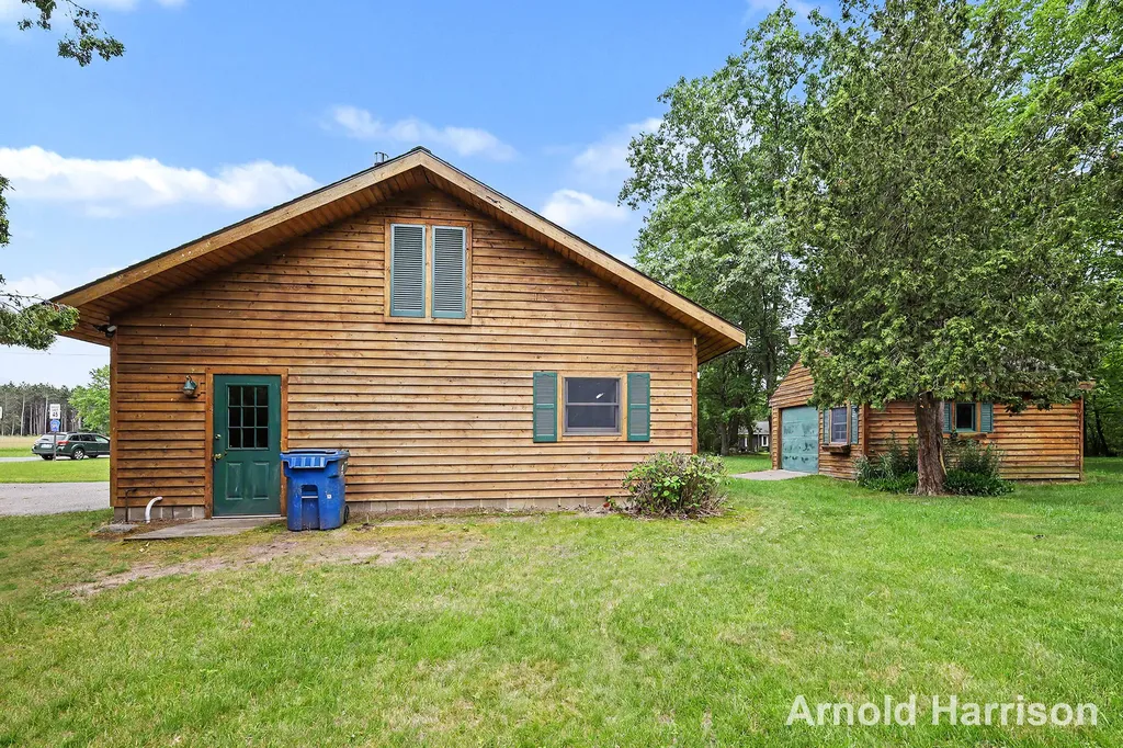 11265 W Sidney Road Montcalm Township MI 49326