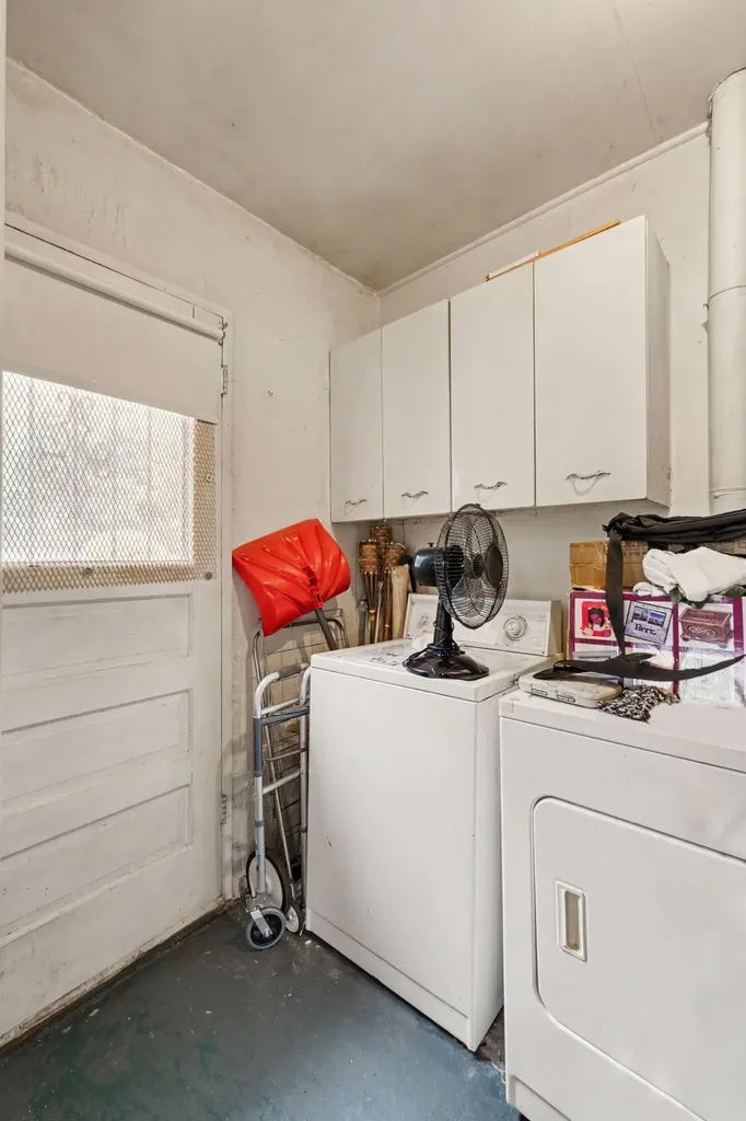 429 Coldbrook Street NE Grand Rapids City MI 49503