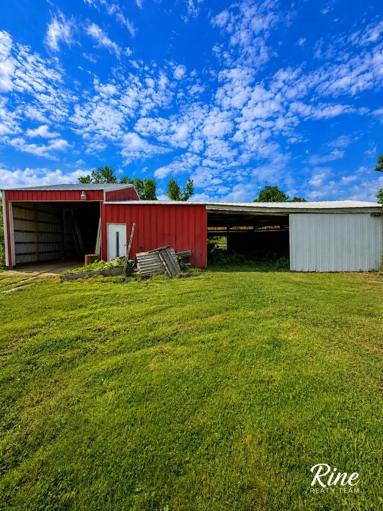 10137 N Shaytown Road Sunfield Township MI 48861