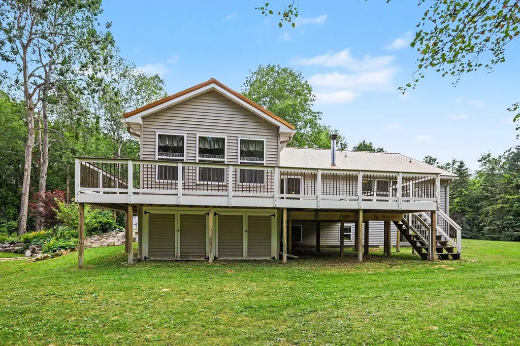 3155 11 Mile Road NE Algoma Township MI 49341