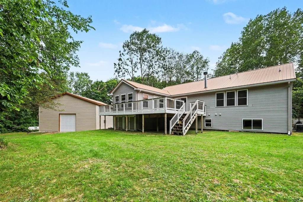 3155 11 Mile Road NE Algoma Township MI 49341