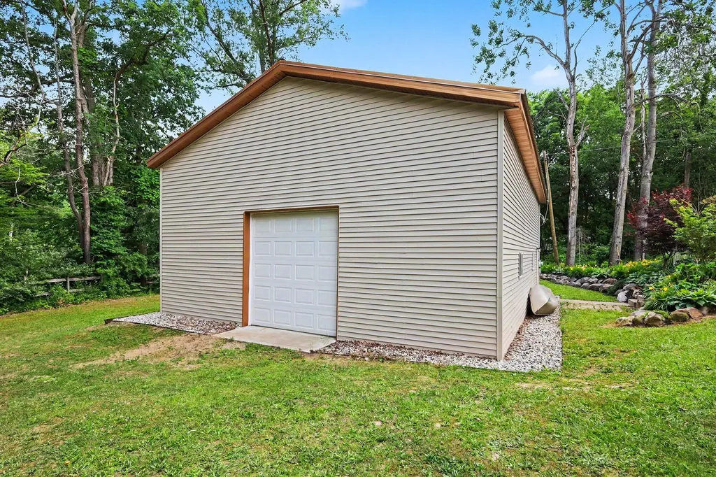 3155 11 Mile Road NE Algoma Township MI 49341