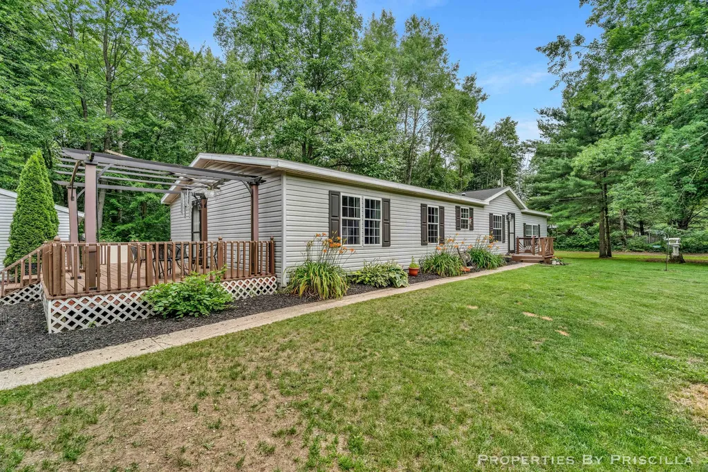3766 Mary Avenue Big Prairie Township MI 49337
