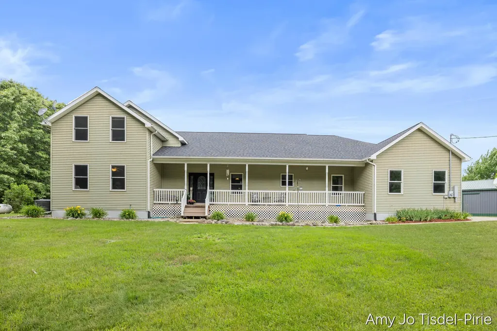 5824 W Grand River Road Bennington Township MI 48848