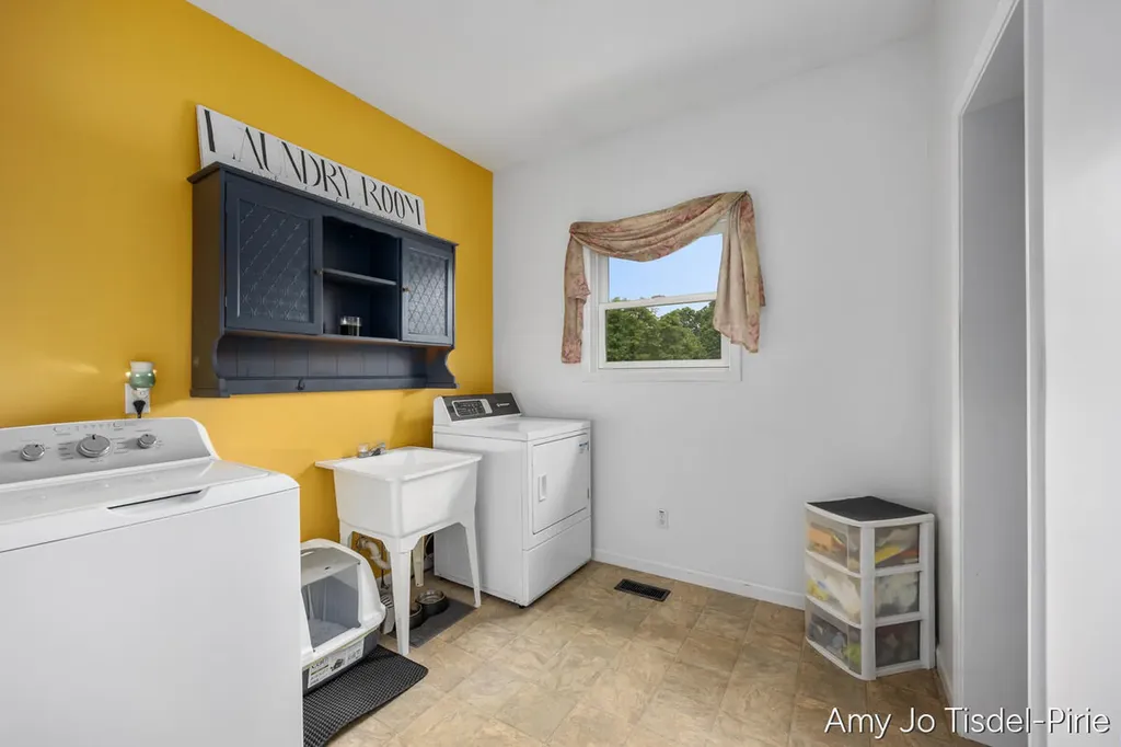 5824 W Grand River Road Bennington Township MI 48848