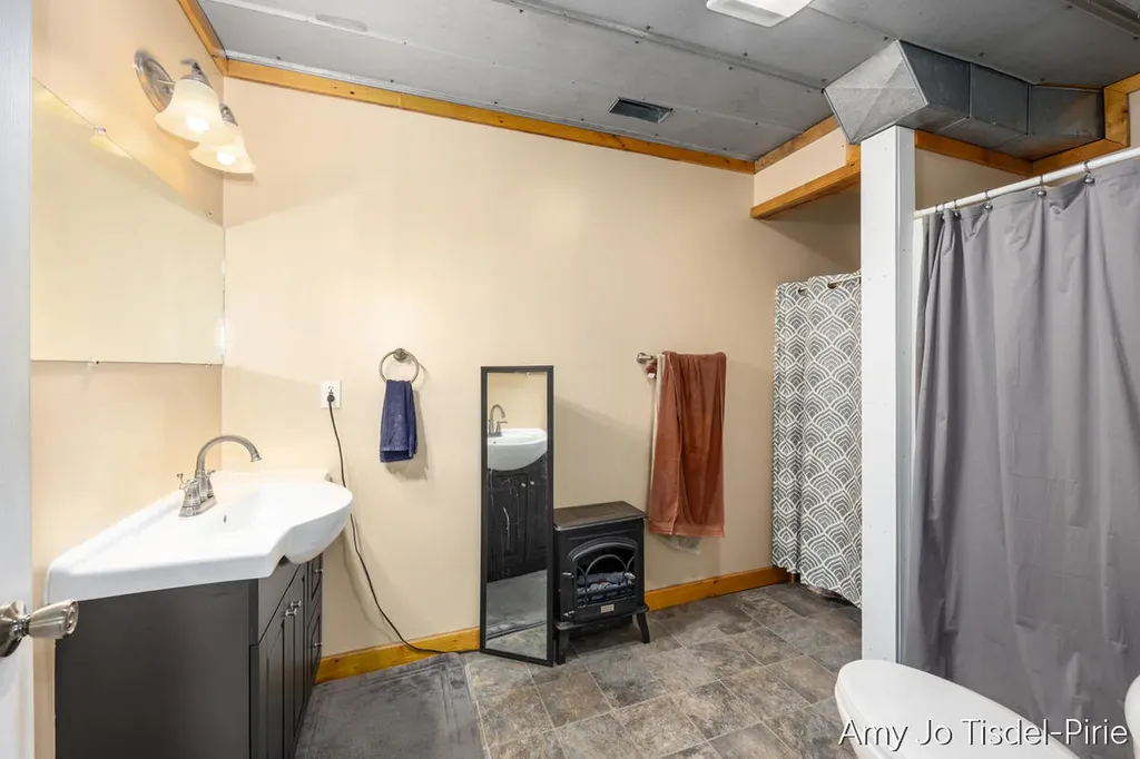 5824 W Grand River Road Bennington Township MI 48848
