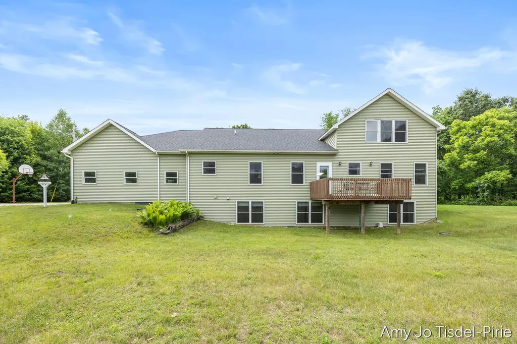 5824 W Grand River Road Bennington Township MI 48848
