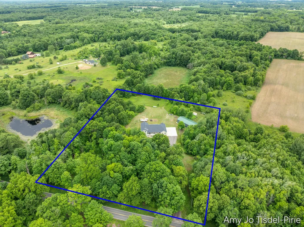 5824 W Grand River Road Bennington Township MI 48848