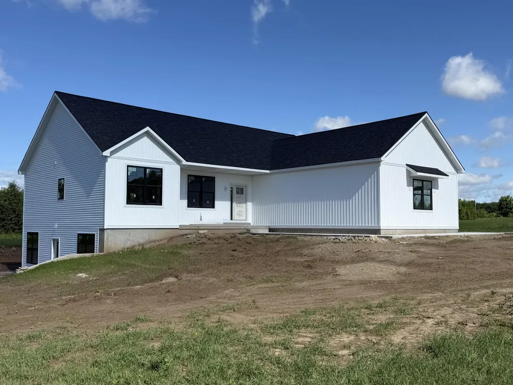 1350 Riggle Road Easton Township MI 48881