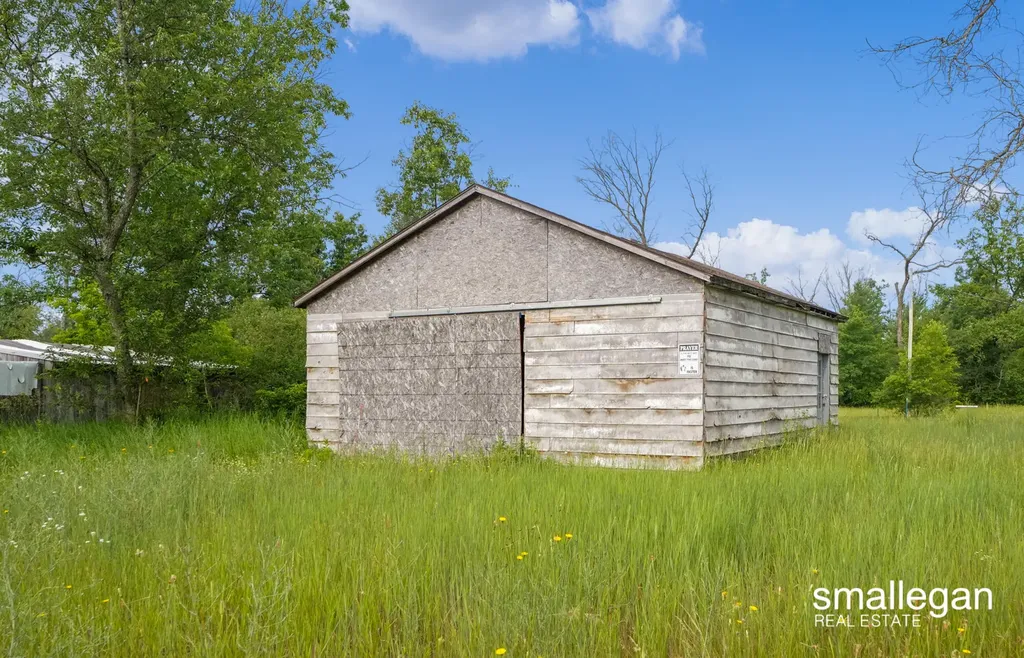 8437 S Michcon Avenue Pleasant Plains Township MI 49304