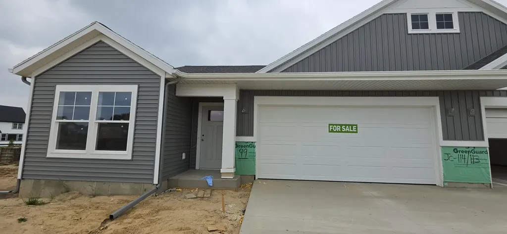 99 Fireside Drive SW Walker City MI 49534