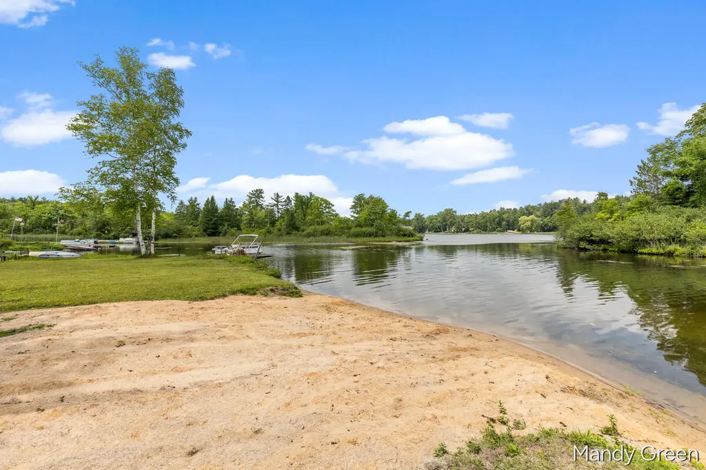 14033 Perch Lane NE Oakfield Township MI 48838