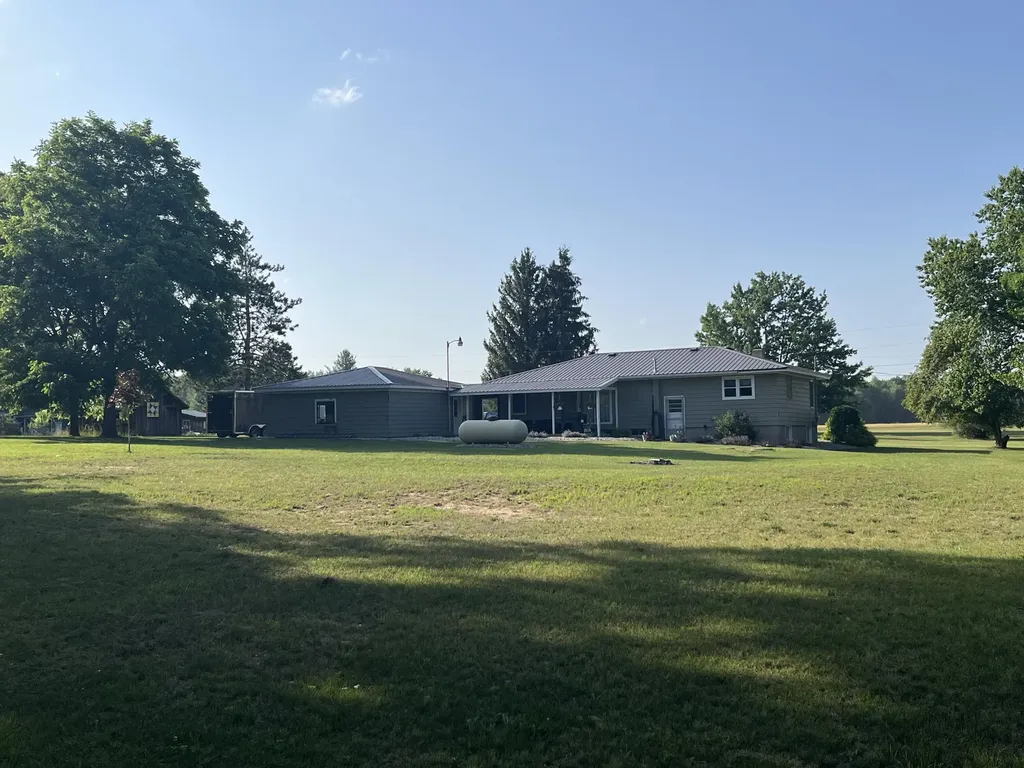 5499 W Mcbride Road Douglass Township MI 48850
