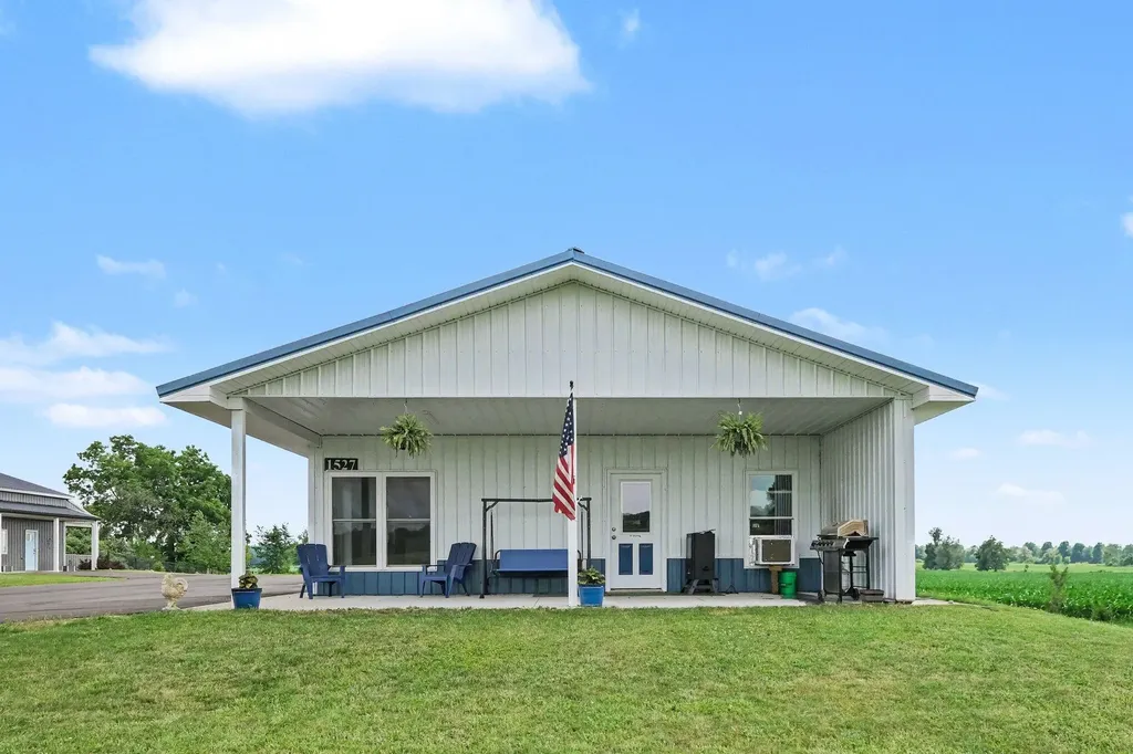 1527 W David Highway Berlin Township MI 48846