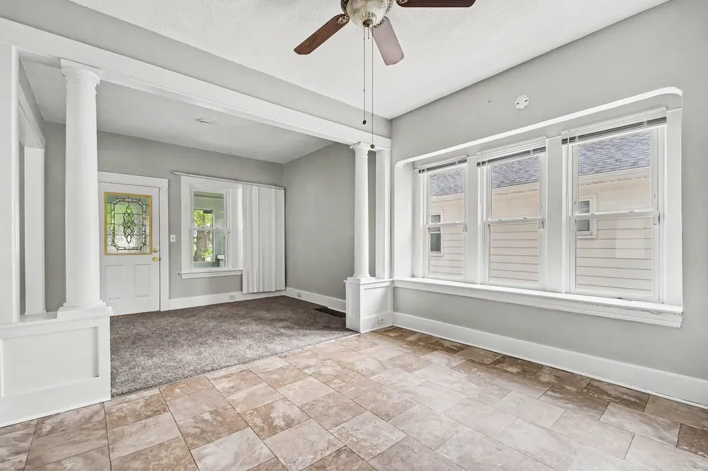 2041 Edgewood Avenue NE Grand Rapids City MI 49505