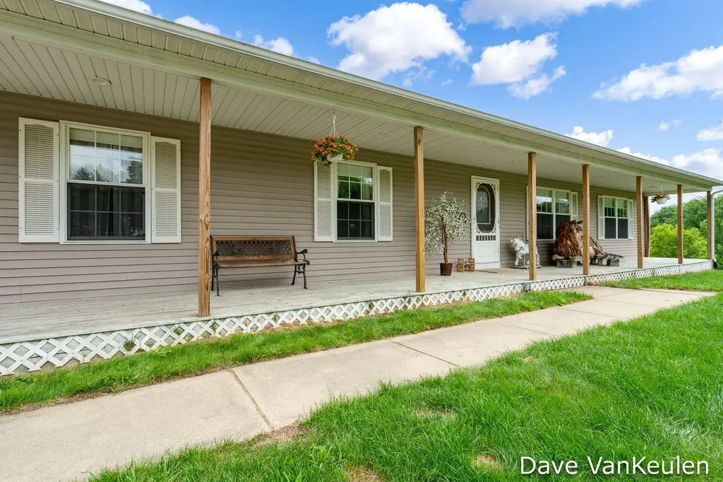 4494 Barber Road Carlton Township MI 49058