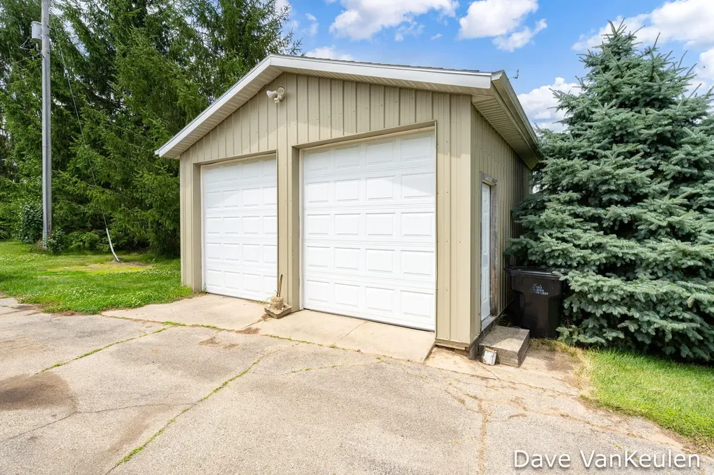 4494 Barber Road Carlton Township MI 49058