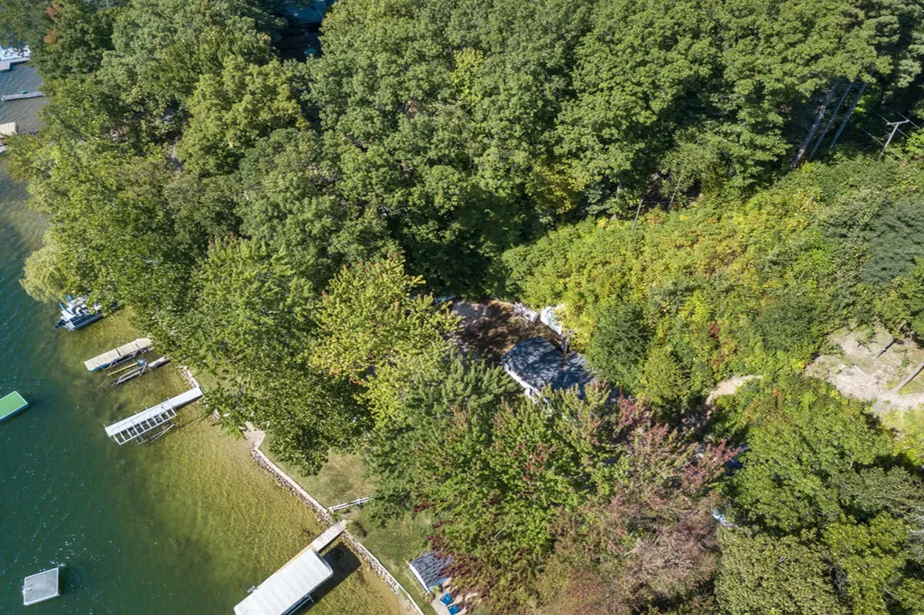 2529 Miner Lake Drive Allegan Township MI 49010