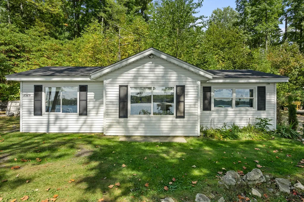 2529 Miner Lake Drive Allegan Township MI 49010