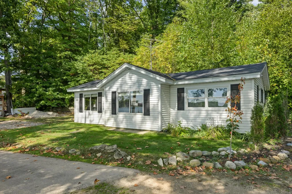 2529 Miner Lake Drive Allegan Township MI 49010