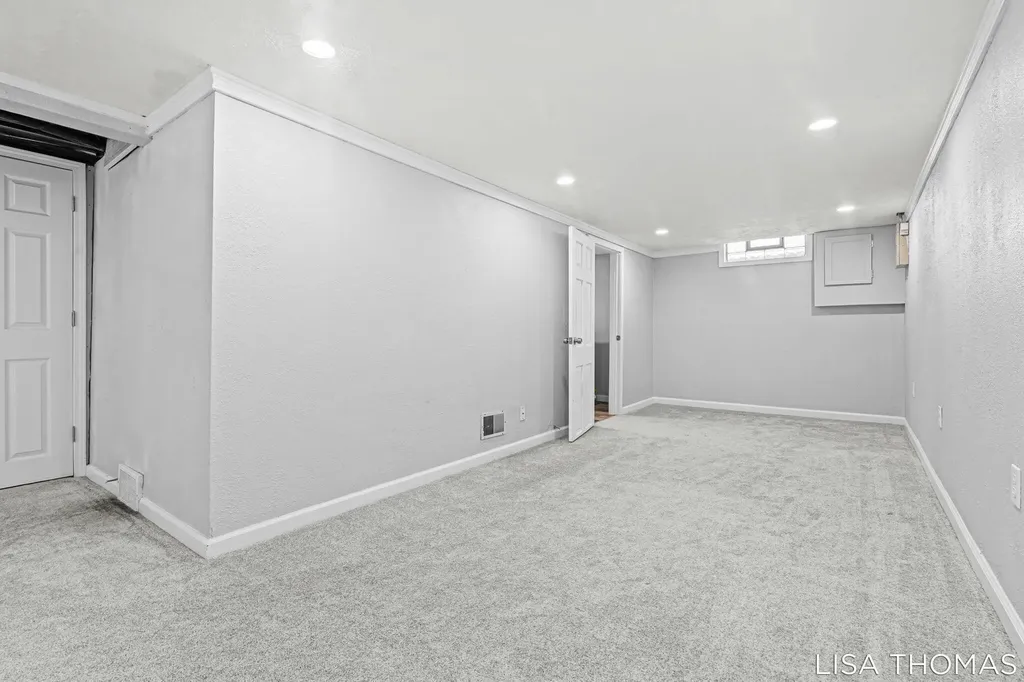 817 Joslin Street SE Grand Rapids City MI 49507