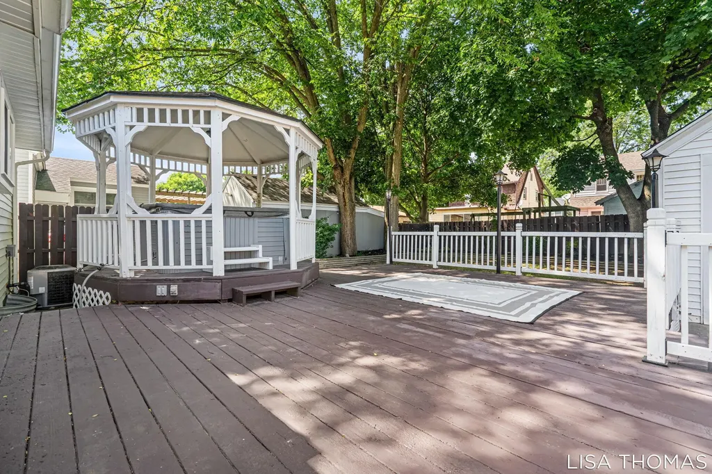 817 Joslin Street SE Grand Rapids City MI 49507