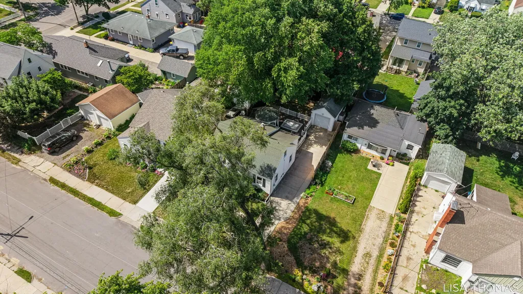 817 Joslin Street SE Grand Rapids City MI 49507