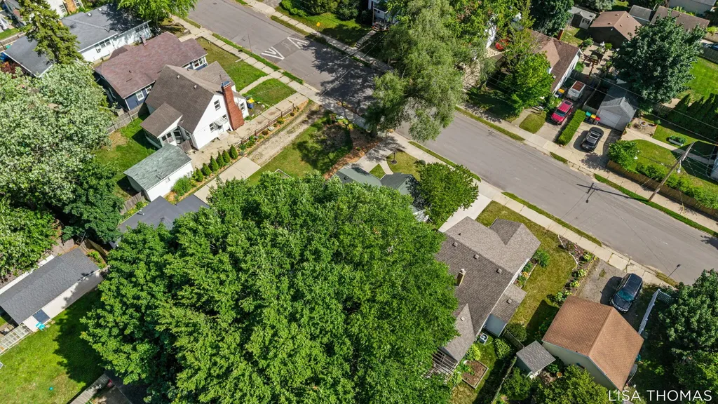 817 Joslin Street SE Grand Rapids City MI 49507
