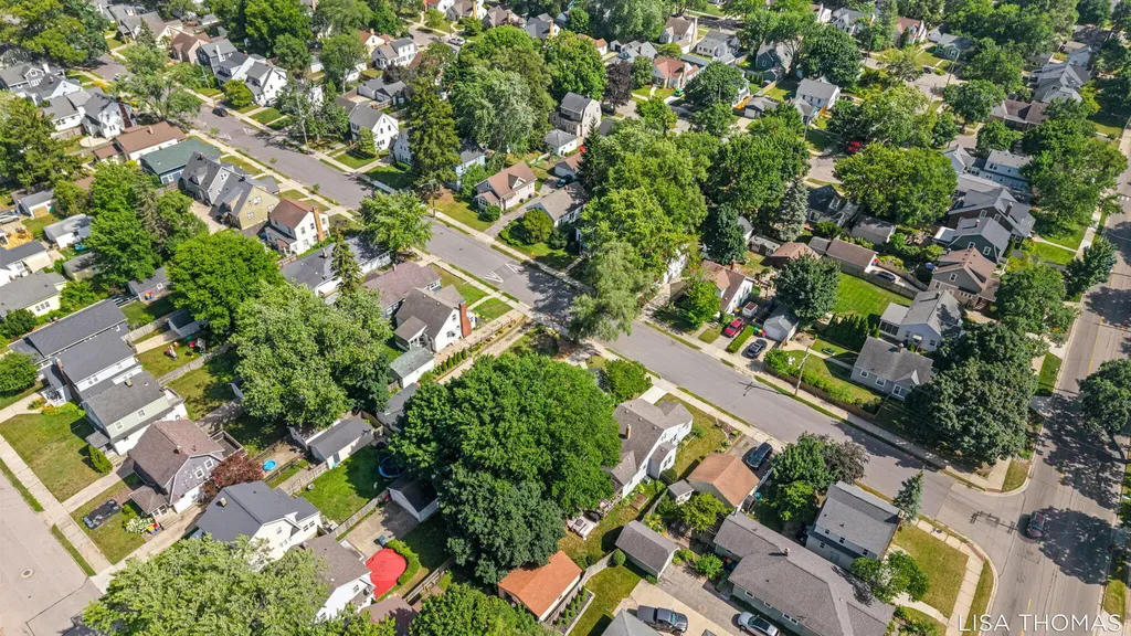 817 Joslin Street SE Grand Rapids City MI 49507