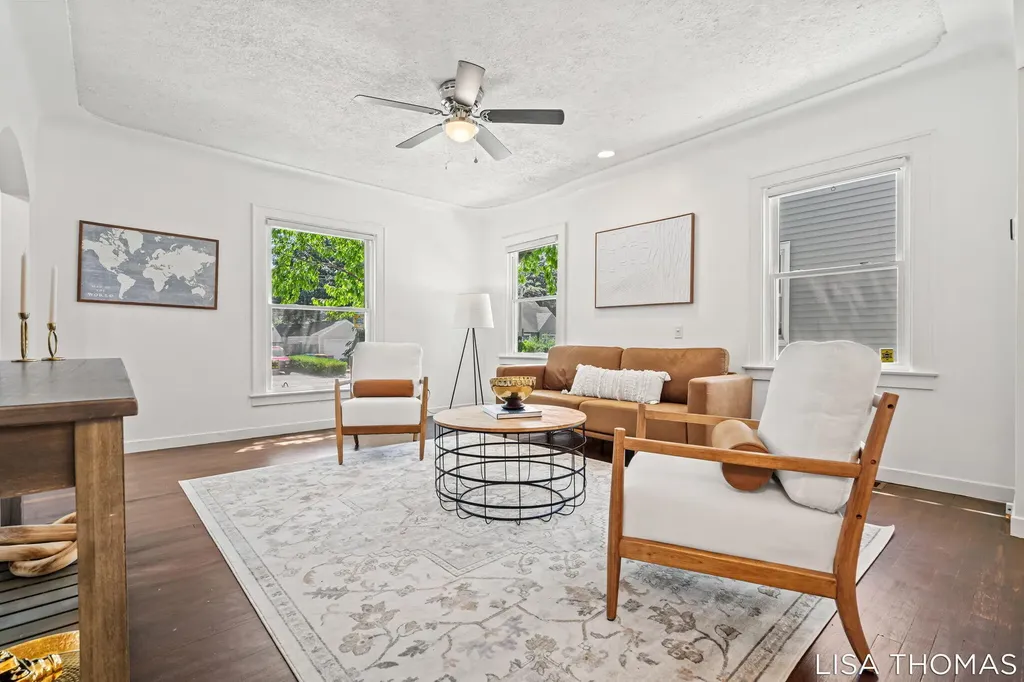 817 Joslin Street SE Grand Rapids City MI 49507