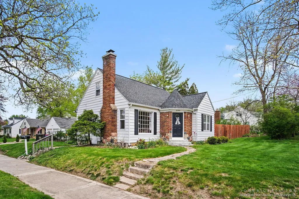 2101 Boston Street SE Grand Rapids City MI 49506
