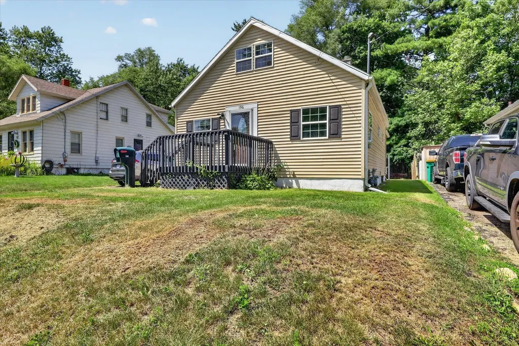 196 W Pitman Avenue Battle Creek City MI 49017