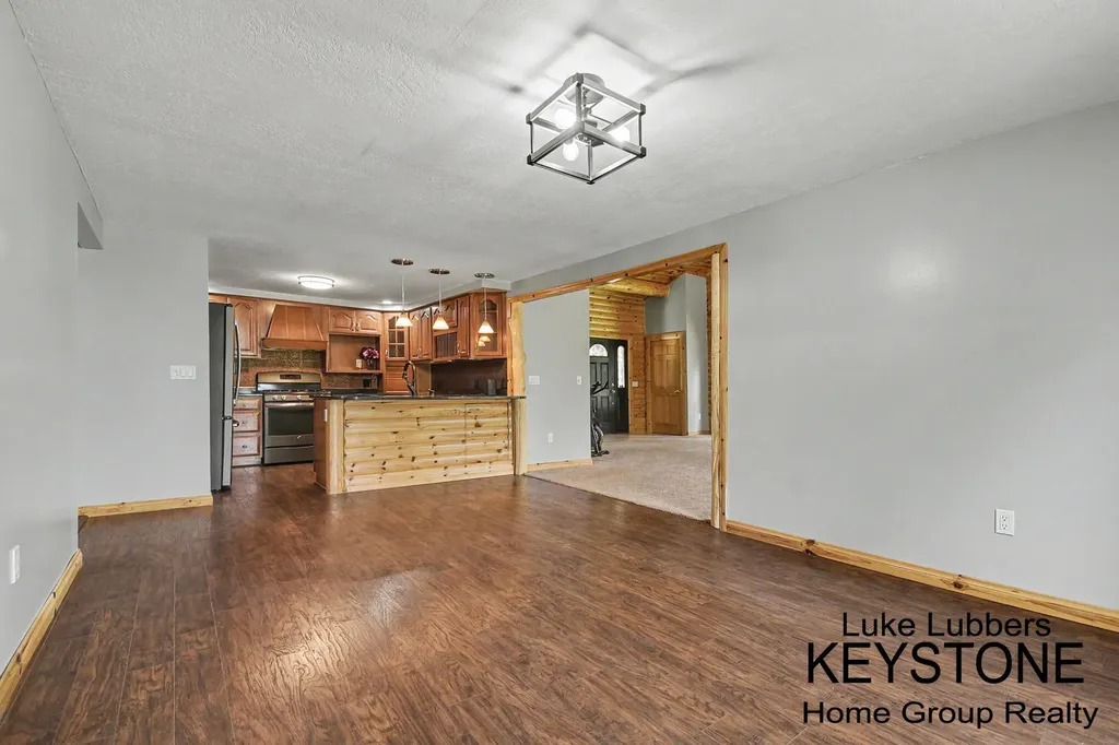 6079 M-32 Vienna Township MI 49709