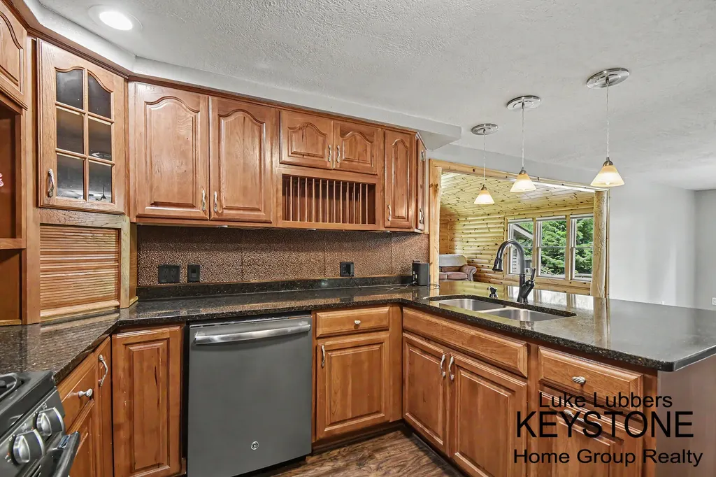 6079 M-32 Vienna Township MI 49709