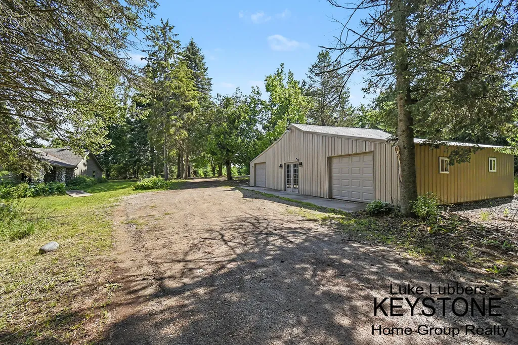 6079 M-32 Vienna Township MI 49709