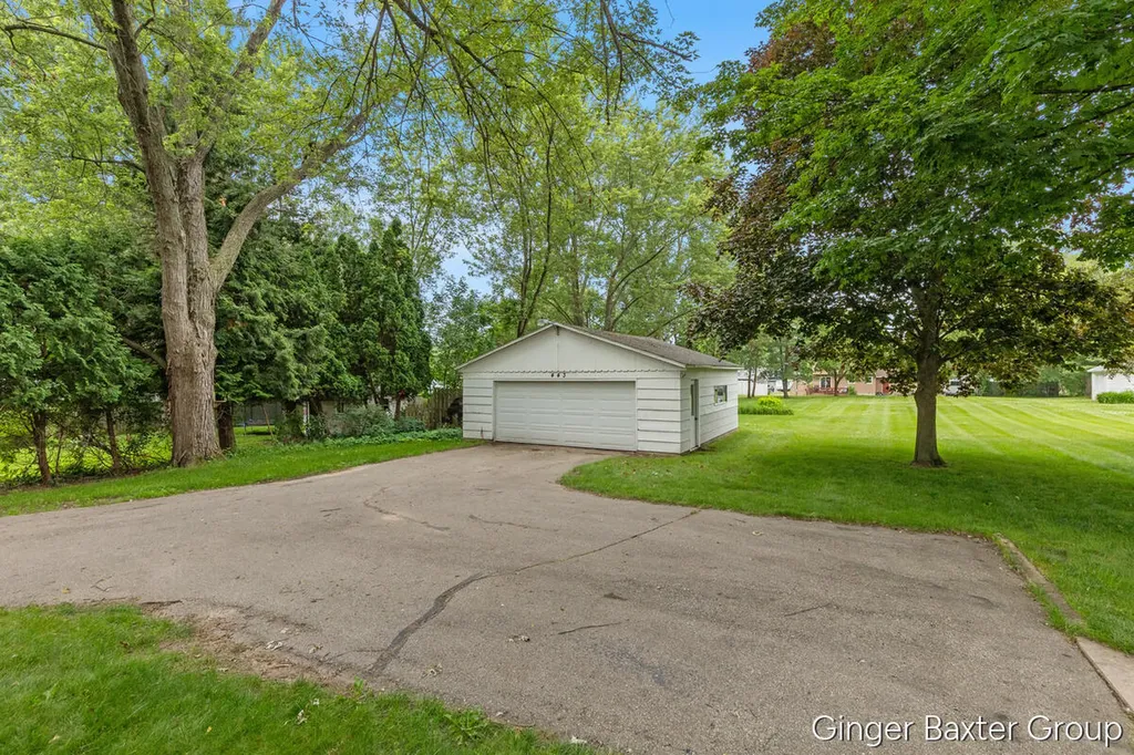 443 East Street Coopersville City MI 49404