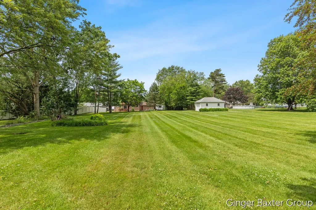 443 East Street Coopersville City MI 49404