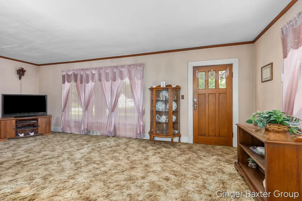 443 East Street Coopersville City MI 49404