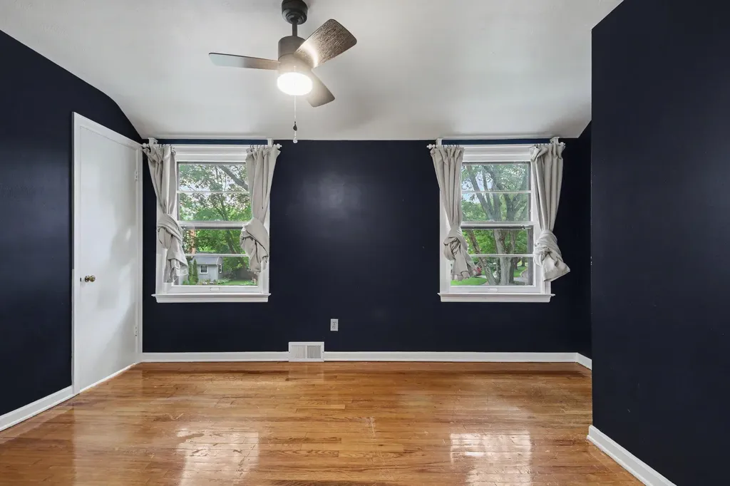 2324 Estelle Drive SE East Grand Rapids City MI 49506
