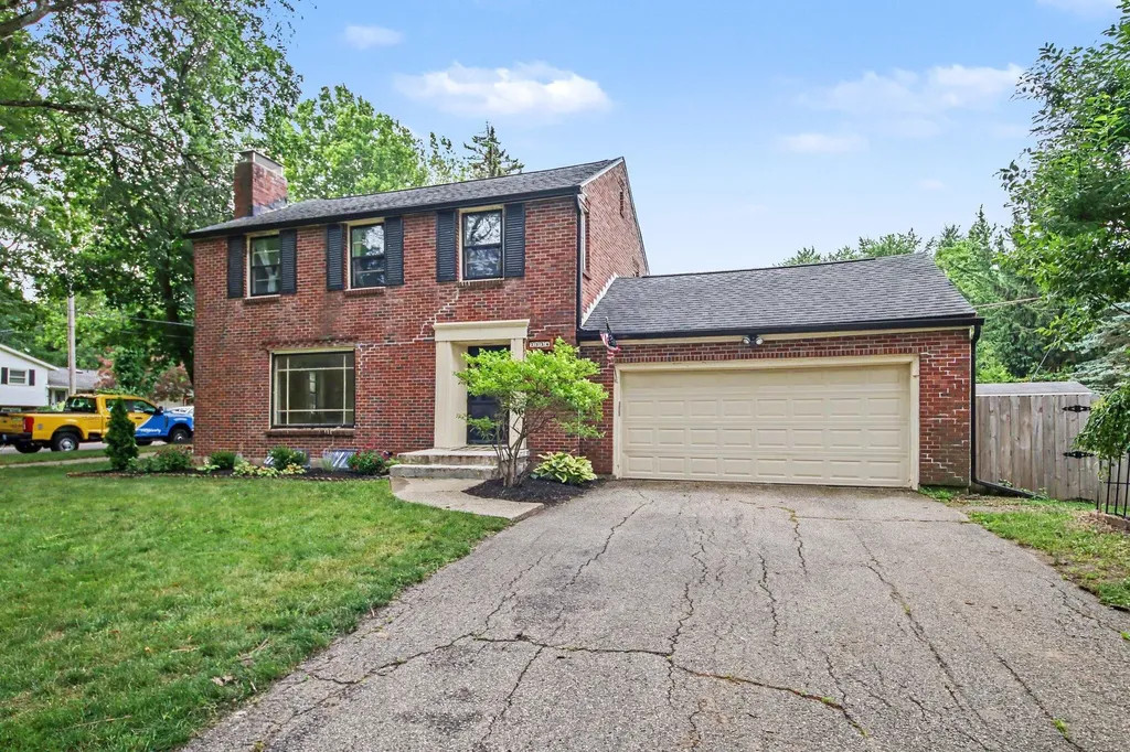 2324 Estelle Drive SE East Grand Rapids City MI 49506