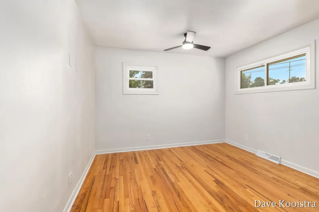 2530 De Hoop Avenue SW Wyoming City MI 49509