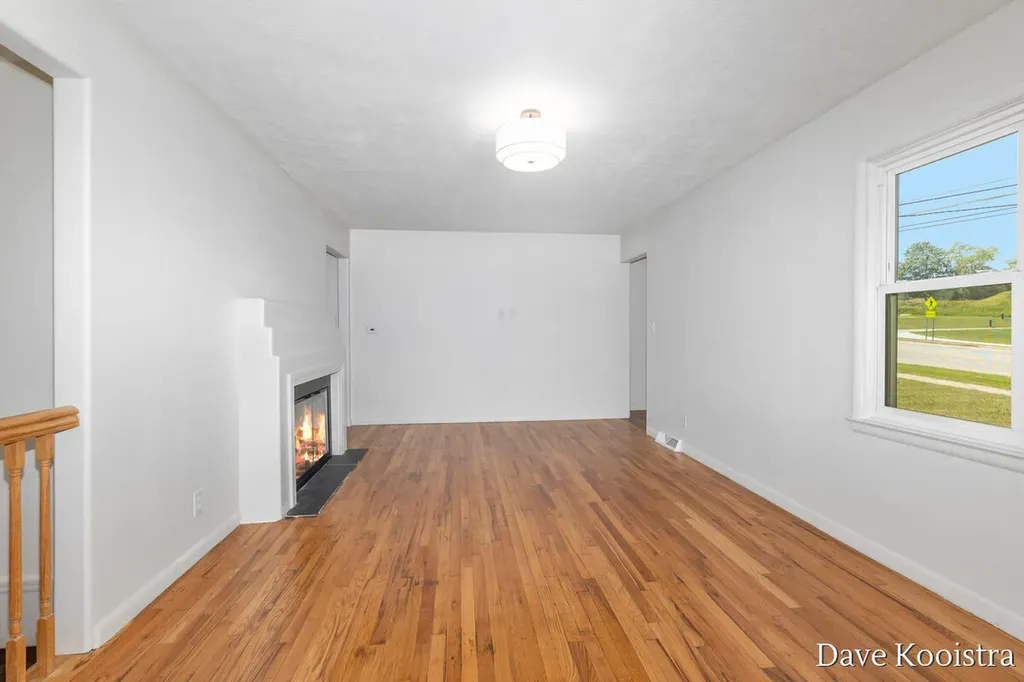 2530 De Hoop Avenue SW Wyoming City MI 49509