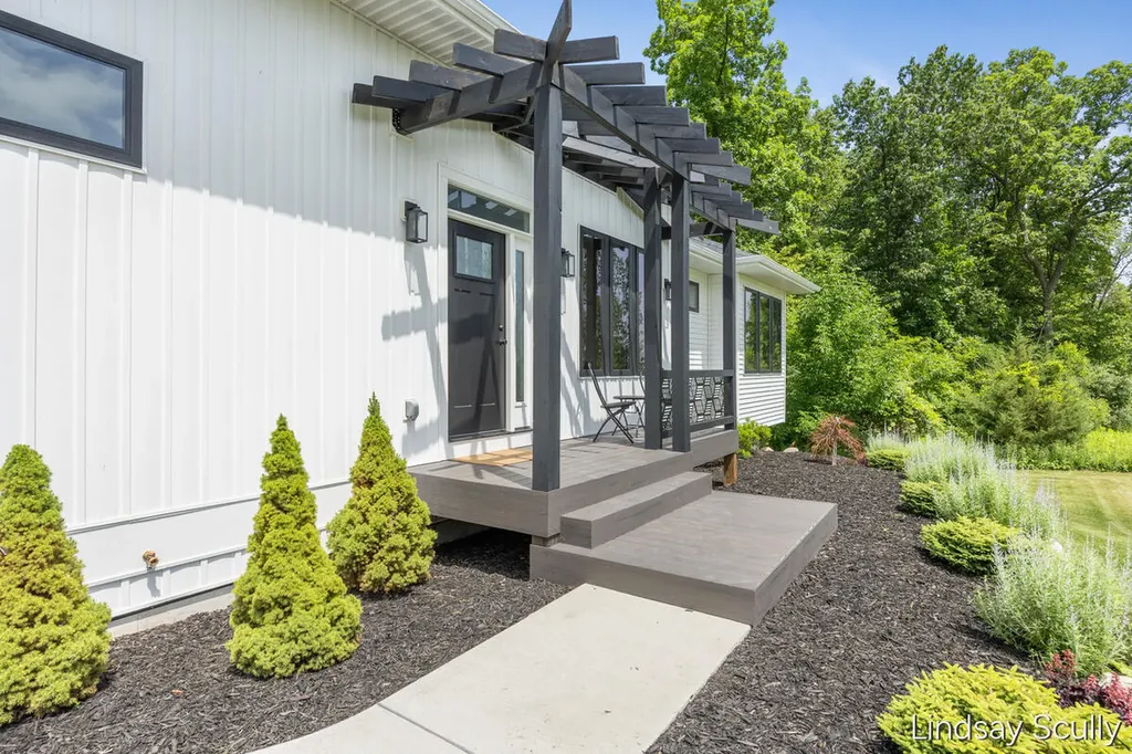 9465 Wabasis Pointe Drive NE Oakfield Township MI 48838