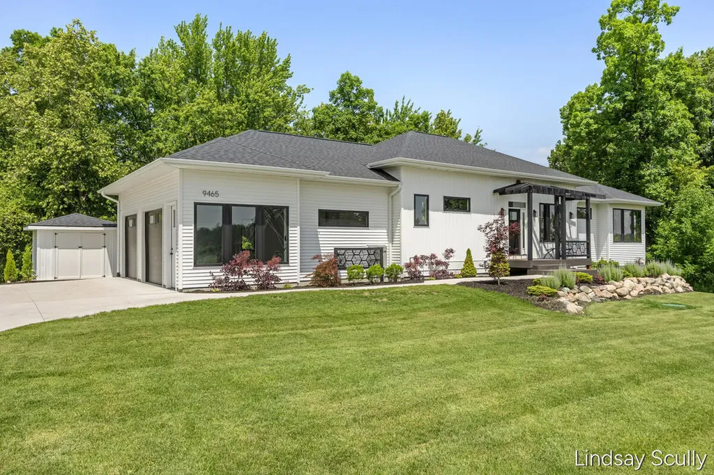 9465 Wabasis Pointe Drive NE Oakfield Township MI 48838